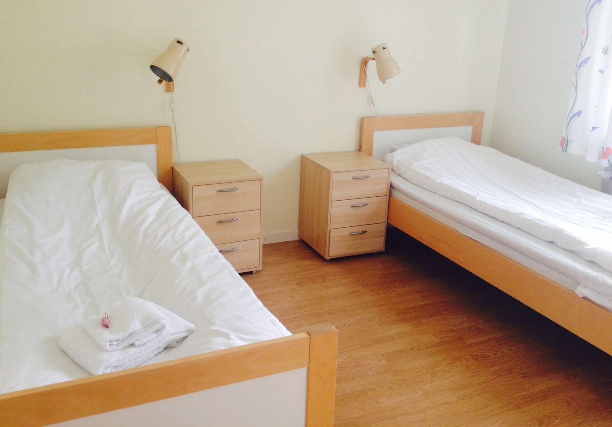 Nordiska Folkhoegskolan Bed And Breakfast Kungalv Ngoại thất bức ảnh