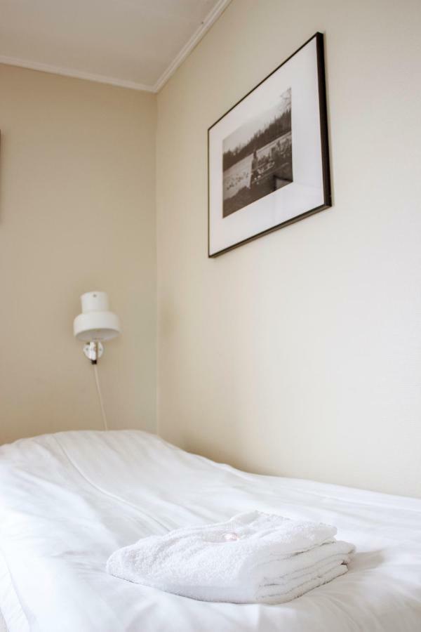 Nordiska Folkhoegskolan Bed And Breakfast Kungalv Ngoại thất bức ảnh